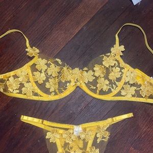 NWOT Yellow Intimate Set
